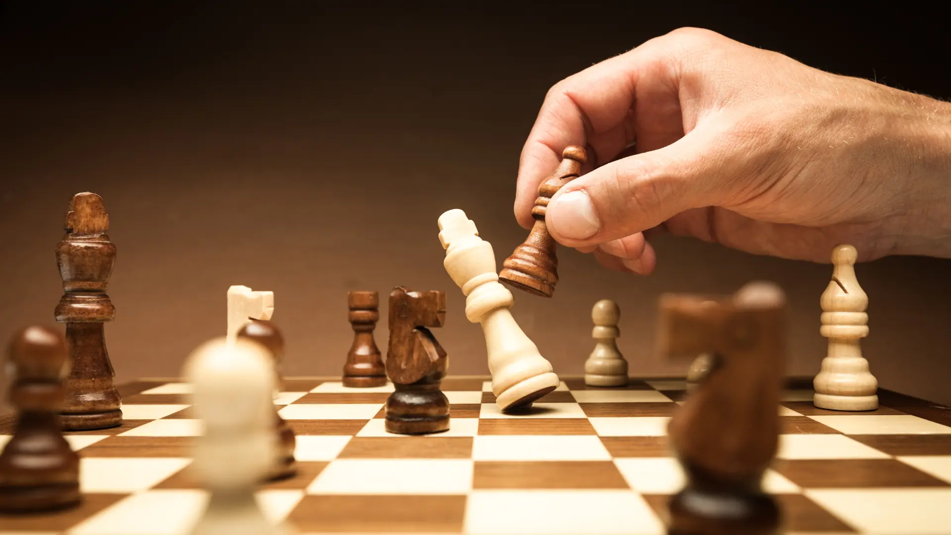 Az örök versengőknek